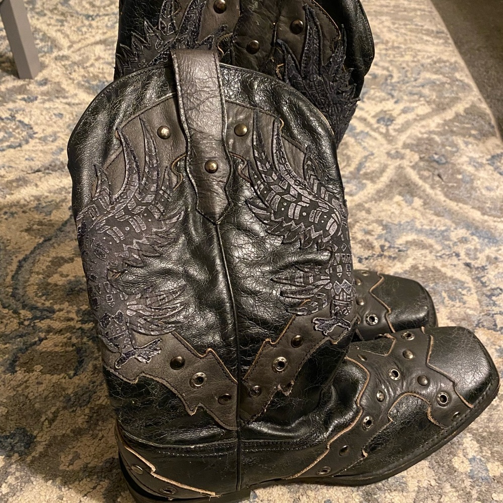 Men’s Corral Handcrafted Boots